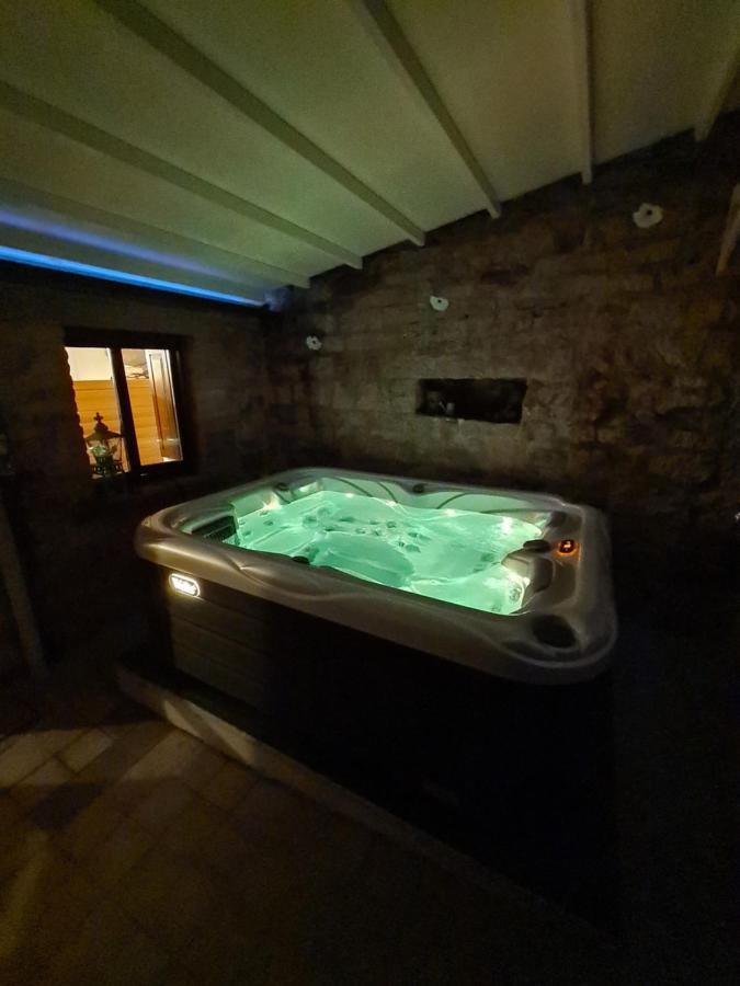 Casa Cristiano Bed&Breakfast Piobbico Esterno foto